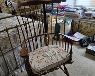 Stickley comb back chair