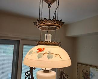 Painted shade, hanging oil lamp