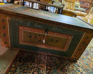 Original painted trunk 1833
