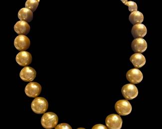 South Sea Pearl Necklace with 14-18mm Pearls & Diamond Clasp