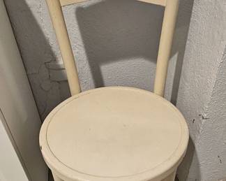 bathroomchair