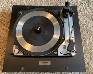 DUAL 1019 turntable