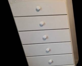Ashley Furniture 5 Drawer Chest White