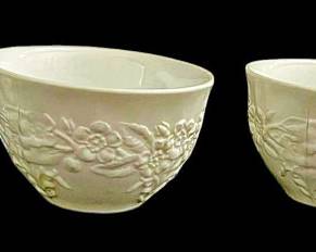 4 Milk Glass Teacups