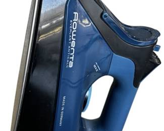 Rowenta Everlast Steam Iron