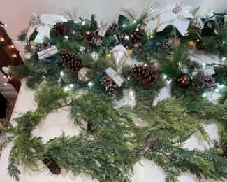 Christmas Garlands (Handmade, Light-Up, Etc.)