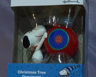 Peanuts Snoopy Ornament