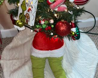 BEAUTIFUL Handmade Grinch 6.5 Foot Light-Up Christmas Tree W/ Glass Ornaments, Garland, & More!