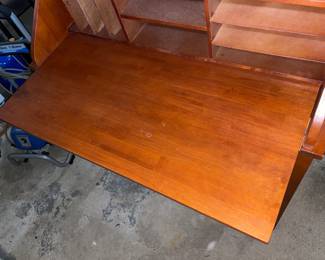 Wood Desk W/ Pull Out Table