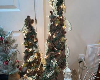 Light-Up Twig Christmas Trees
