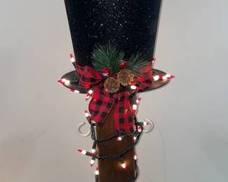 Light-Up Snowman Tower