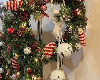 Light-Up Decorated Christmas Wreaths