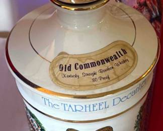 I979 UNC Tar Heels Decanter