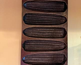 Vintage Cast Iron Cornstick Pattern w/7 molds