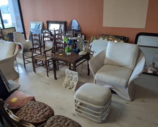 Lots of mirrors from $10-40