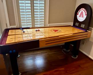 Shuffleboard table in perfect condition