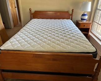 Macy Resort pillow top Mattress- like new