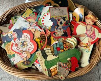 Vintage and early Valentine's Day card collection including mechanical, crossovers and Christmas card collections,