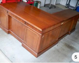 executive desk (front)