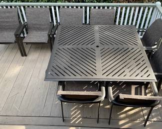 patio table chairs