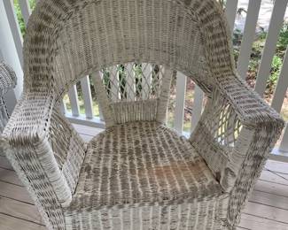 wicker chair 2 wide arms
