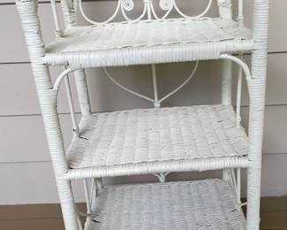 wicker 3 shelf piece