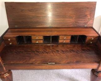 Spinet desk