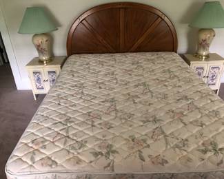 Queen mattress set