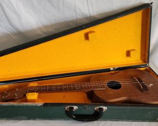 Old baritone ukulele