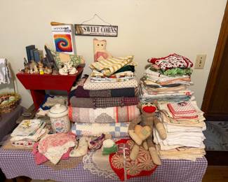 Vintage Quilts and Linens