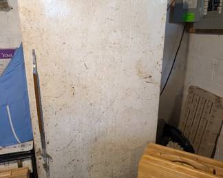 Large Freezer - Works Great - Lock with Key