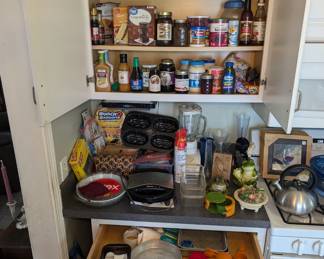 Food and Kitchenware