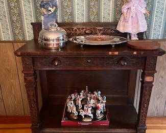 Antique Server