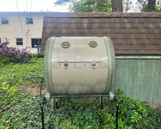 Composter some rust on barrel