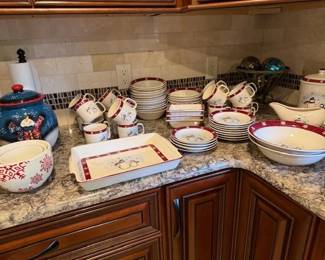 CHRISTMAS DISHES