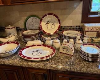 CHRISTMAS DISHES