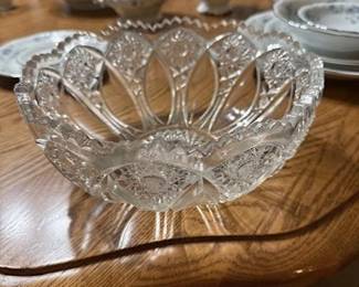 PATTERN GLASS BOWL