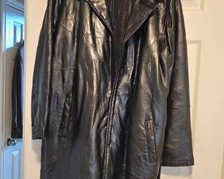 fashionable men's leather coat