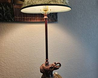 Elephant lamp