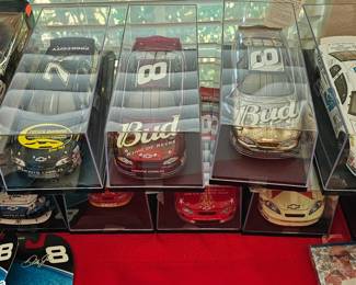 die cast and more