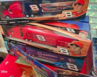 die cast and more