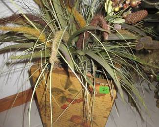 Basket with dried flowers