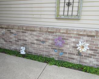 Outdoor flowers/figurines