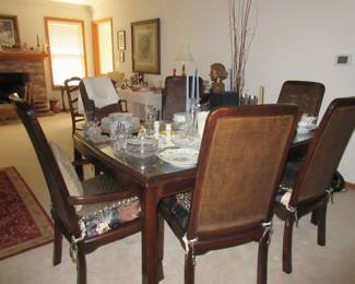 Dining table w/6 chairs