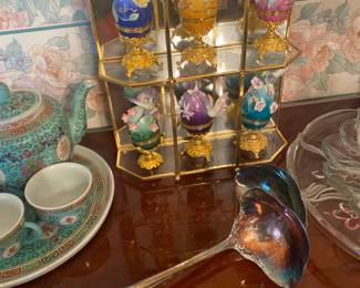House of Faberge porceline hummingbirds set in case