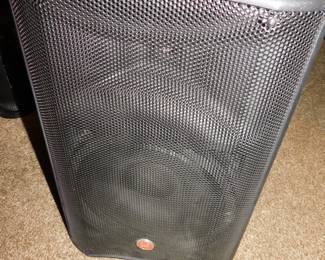 Harbinger VARI V2212 600watt, 12" two way Loudspeaker