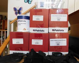 4Patiots 1 year Food Supply with extra meat, veggies, 72hr individual rations, Shake kits, power cells, flashlights and more!