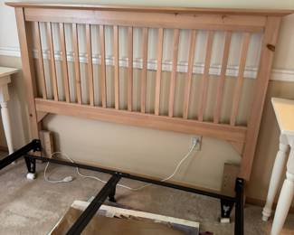 Queen headboard & bedframe