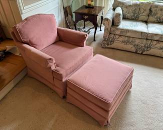 Vintage rose pink arm chair