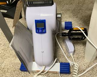Electric Leg Excerciser (like new)